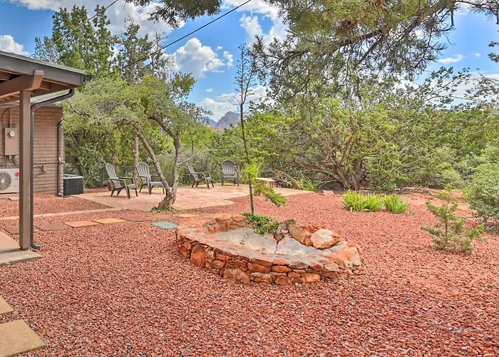 Beautiful Casita With Red Rock Patio! Holiday home
